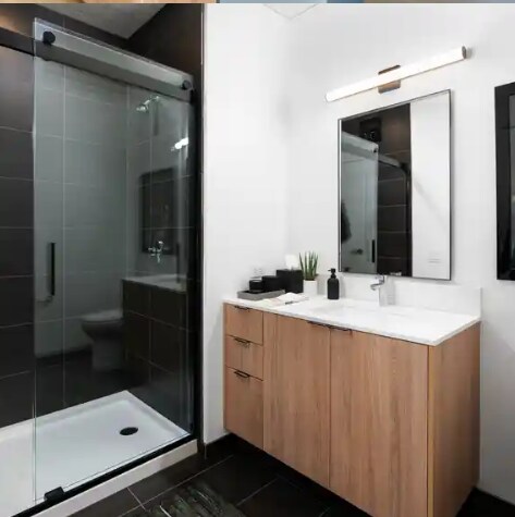 Building Photo - 230 W Polk St