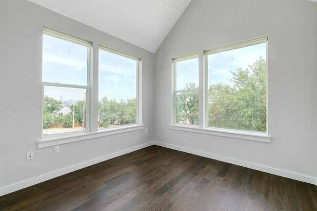 Building Photo - 3108 Aldwyche Dr