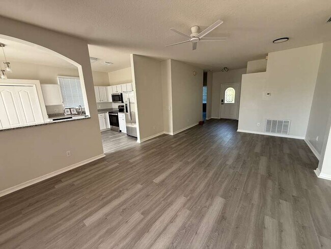 Building Photo - 1819 Lady Palm Ct