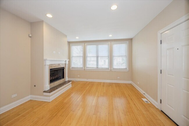 Building Photo - 2425 W Arthington St
