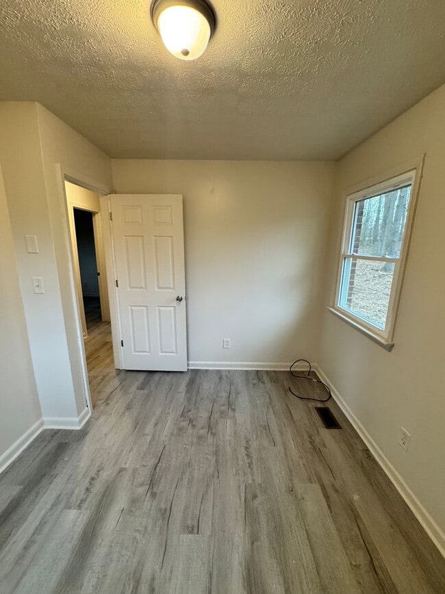 Building Photo - 3/1 in Cleveland County, NC