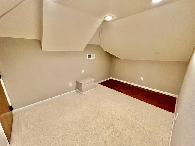 Building Photo - 6208 Lost Horizon Dr