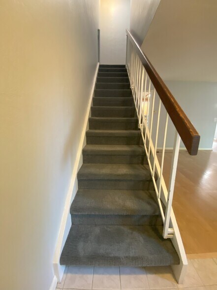 Building Photo - 4971 Ponderosa Ter