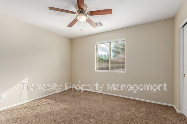 Building Photo - 4189 S Rim Rd