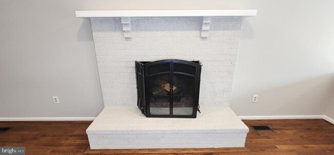 Building Photo - 3145 Elmmede Rd