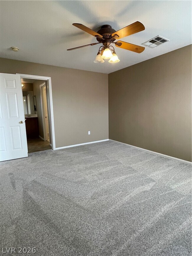 Building Photo - 3590 Laguna Veneta Ave