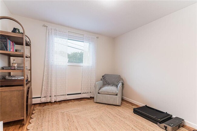 Building Photo - 25 Stony Brook Dr