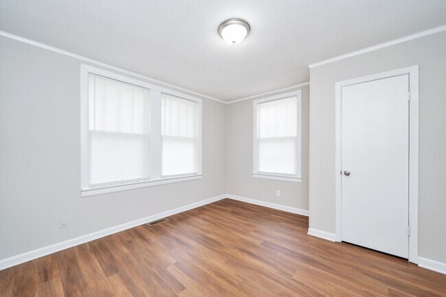 Building Photo - Spacious Hueytown Oasis – Country Feel, Ci...