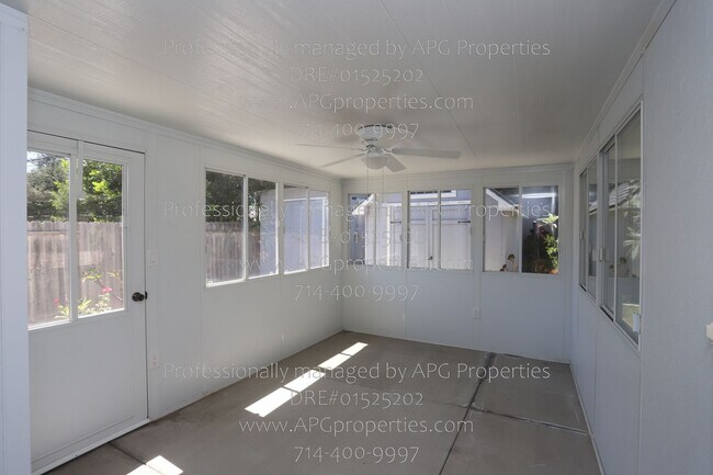Building Photo - 1707 Evergreen Ave