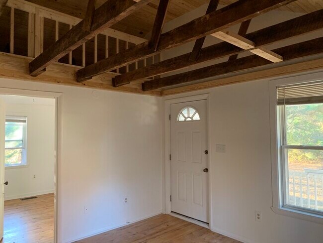 Building Photo - 2606 Corral Rd
