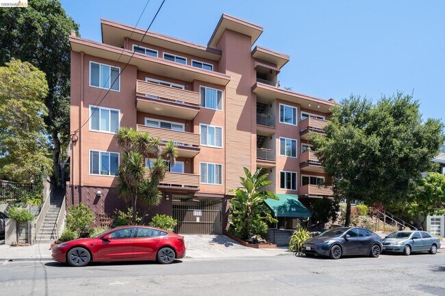 Building Photo - 94 Bayo Vista Ave