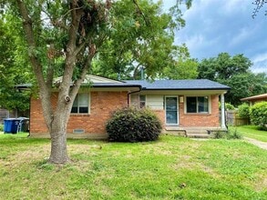 Building Photo - 2022 Crest Ridge Dr