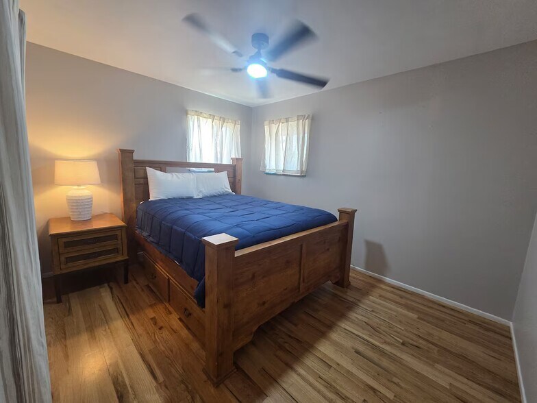 Building Photo - 1031 Erie St