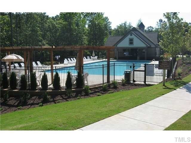 Building Photo - Thompson Ridge Townhome