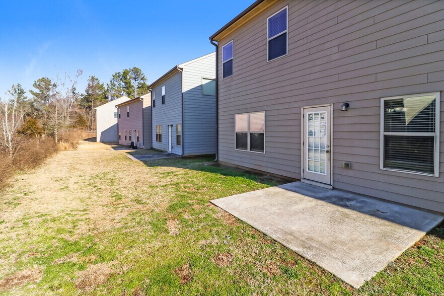 Building Photo - 63 Fern Walk