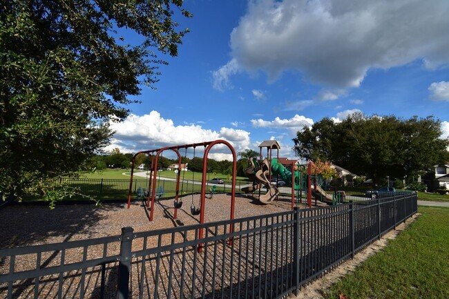 Building Photo - Spacious 3 bedroom House in Orlando