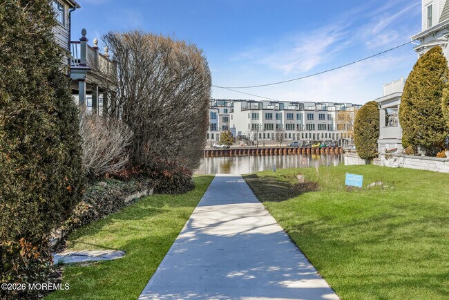 Building Photo - 64 Asbury Ave