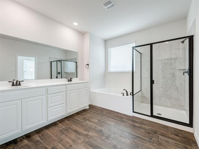 Building Photo - 3127 Maverick Dr