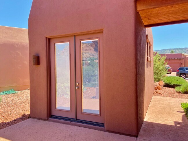 Building Photo - HOUSE- VOC- FIRECLIFF