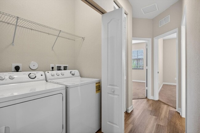 Building Photo - 8435 Blue Cove Way