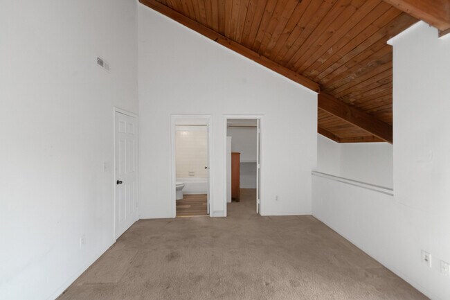 Building Photo - 2565 Terrace Trail