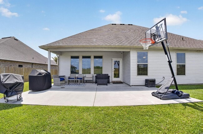 Building Photo - 7905 Camellia Bud Ct