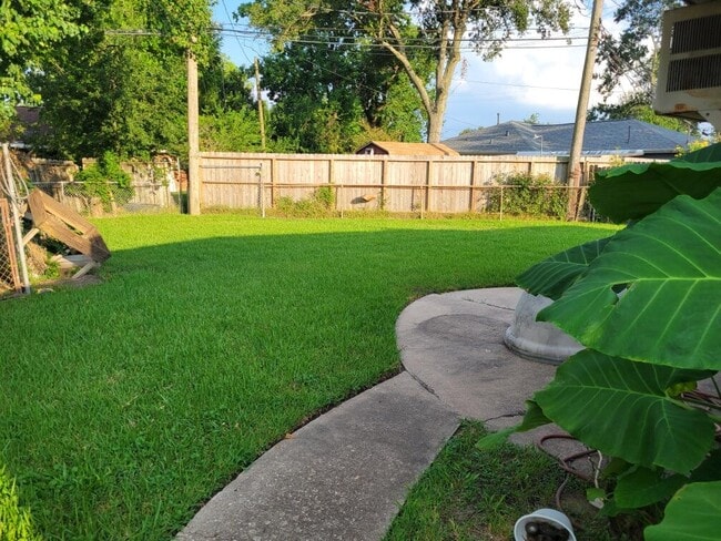 Building Photo - 1705 Harding St