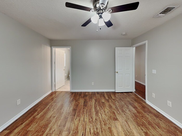 Building Photo - 3705 N 52nd St