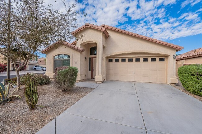 Building Photo - 5054 S 235th Dr