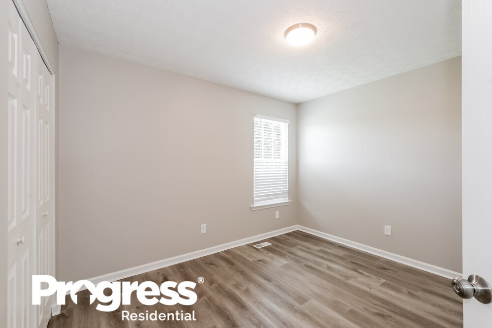 Building Photo - 150 N Greenfield Cir