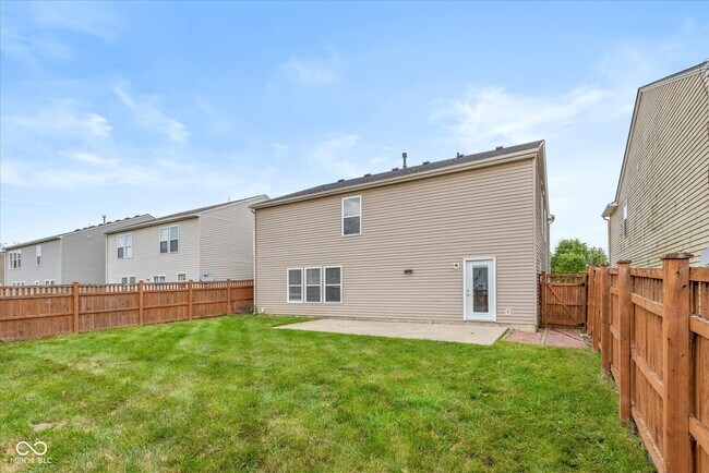 Building Photo - 2372 Cedarmill Dr