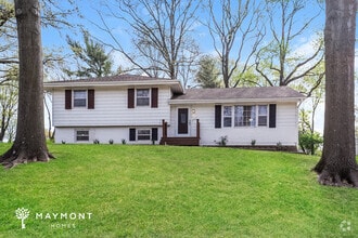 Building Photo - 1205 Scott Dr