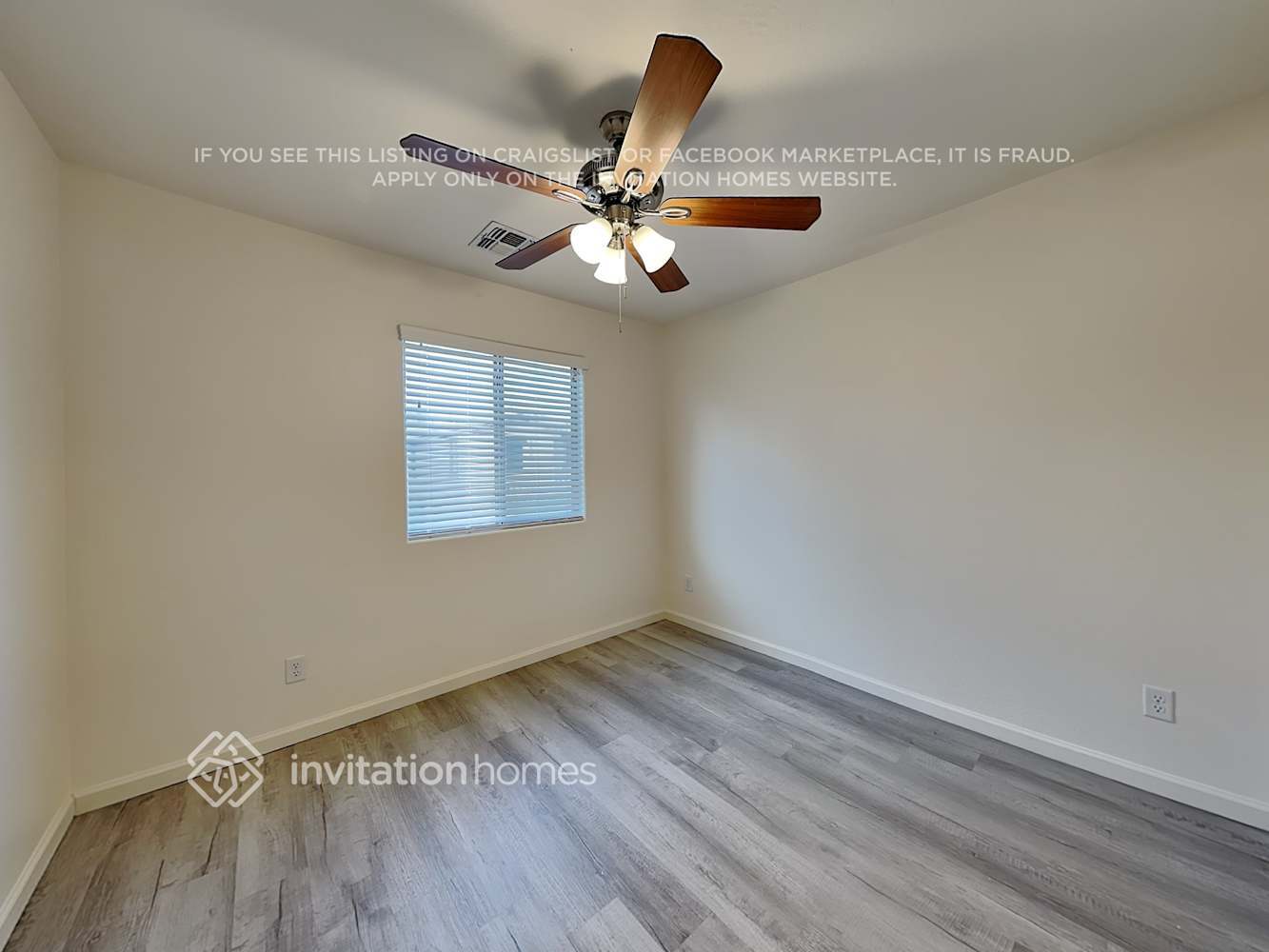 Building Photo - 5853 E Hoover Ave