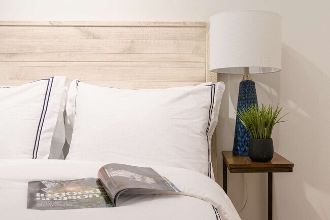 Building Photo - 69 Clinton St