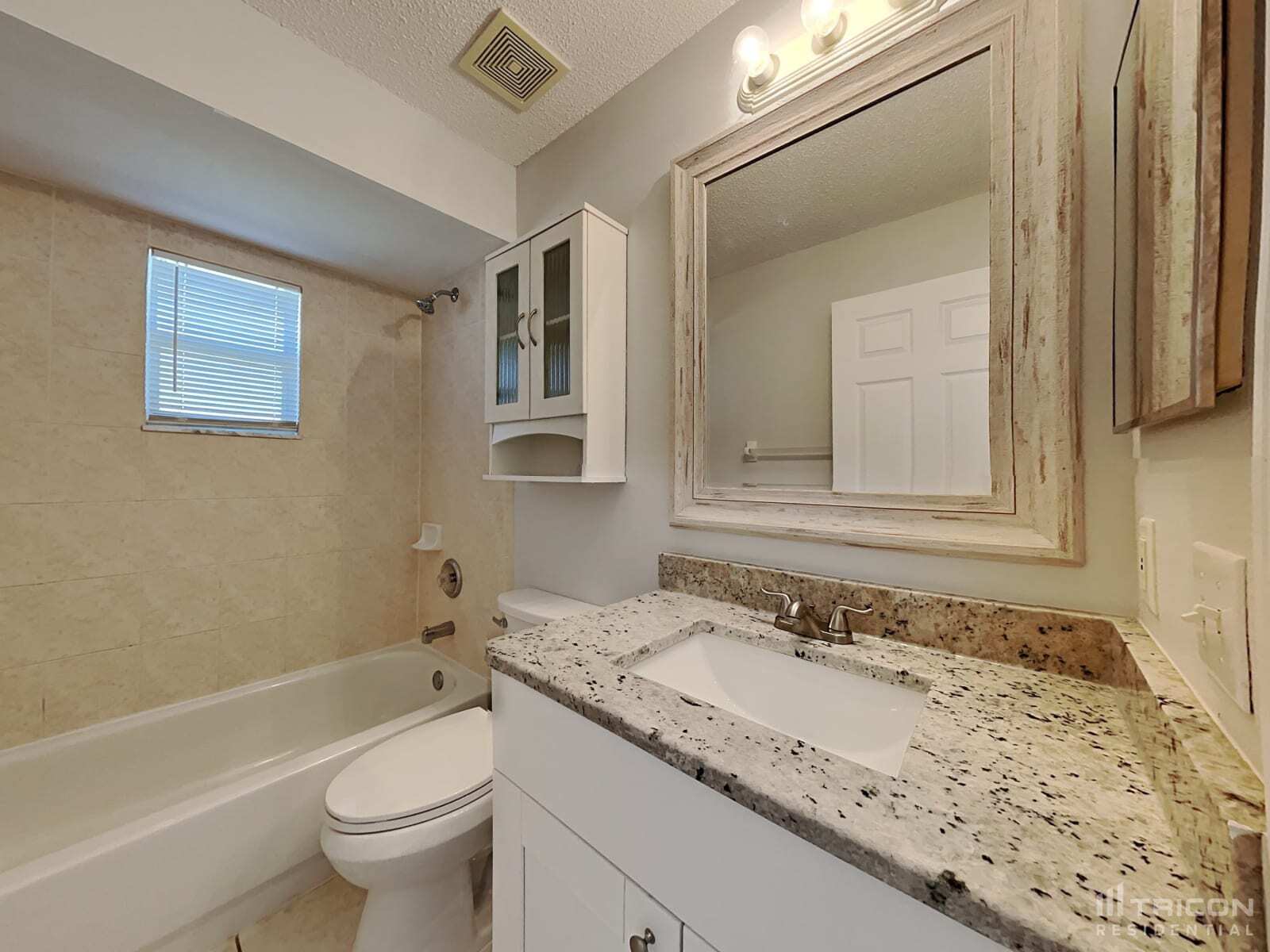 Building Photo - 12285 Villa Rd