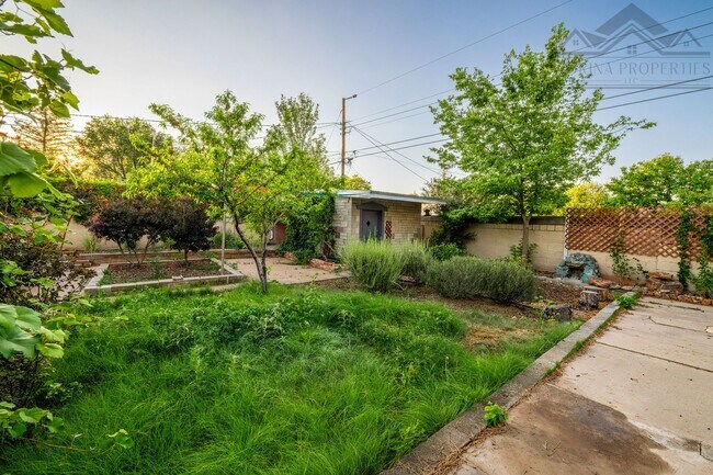 Building Photo - 1814 Tewa Rd