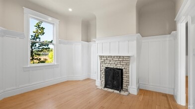 Building Photo - 713 Sir Francis Drake Blvd