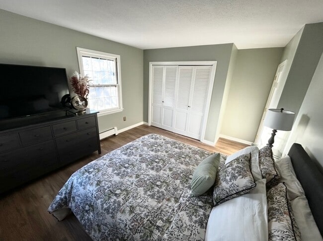 Building Photo - 54 Doane Rd