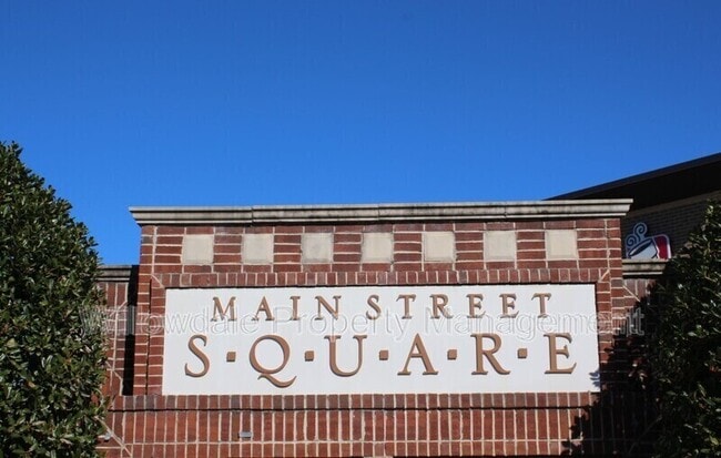 Building Photo - 6025 Kentworth Dr