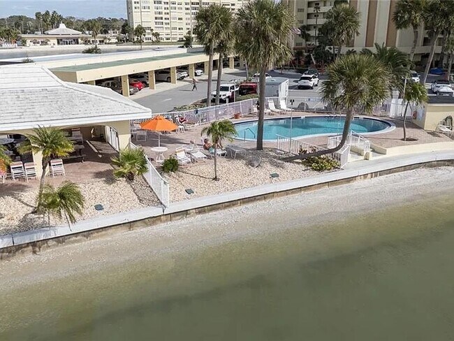 Building Photo - 10th FLR 2B/2BA Waterfront with Panoramic Intercoastal Views in 55+ Community