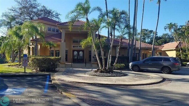 Building Photo - 4759 Via Palm Lakes