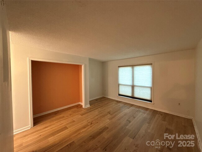 Building Photo - 7201 Winery Ln