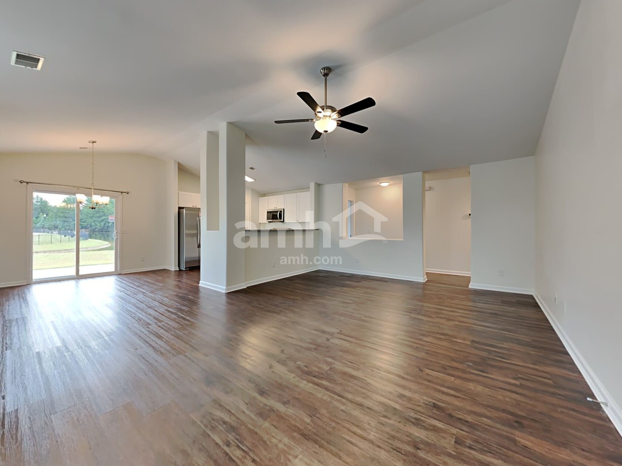 Building Photo - 132 Spring Lakes Dr