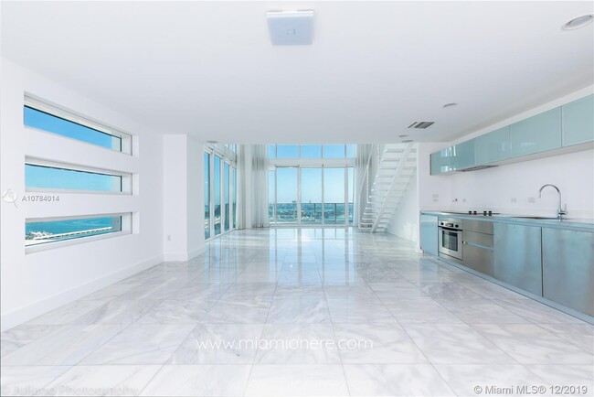 Building Photo - 1040 Biscayne Blvd