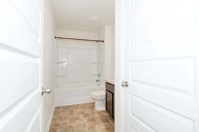 Building Photo - 1115 Sims Dr