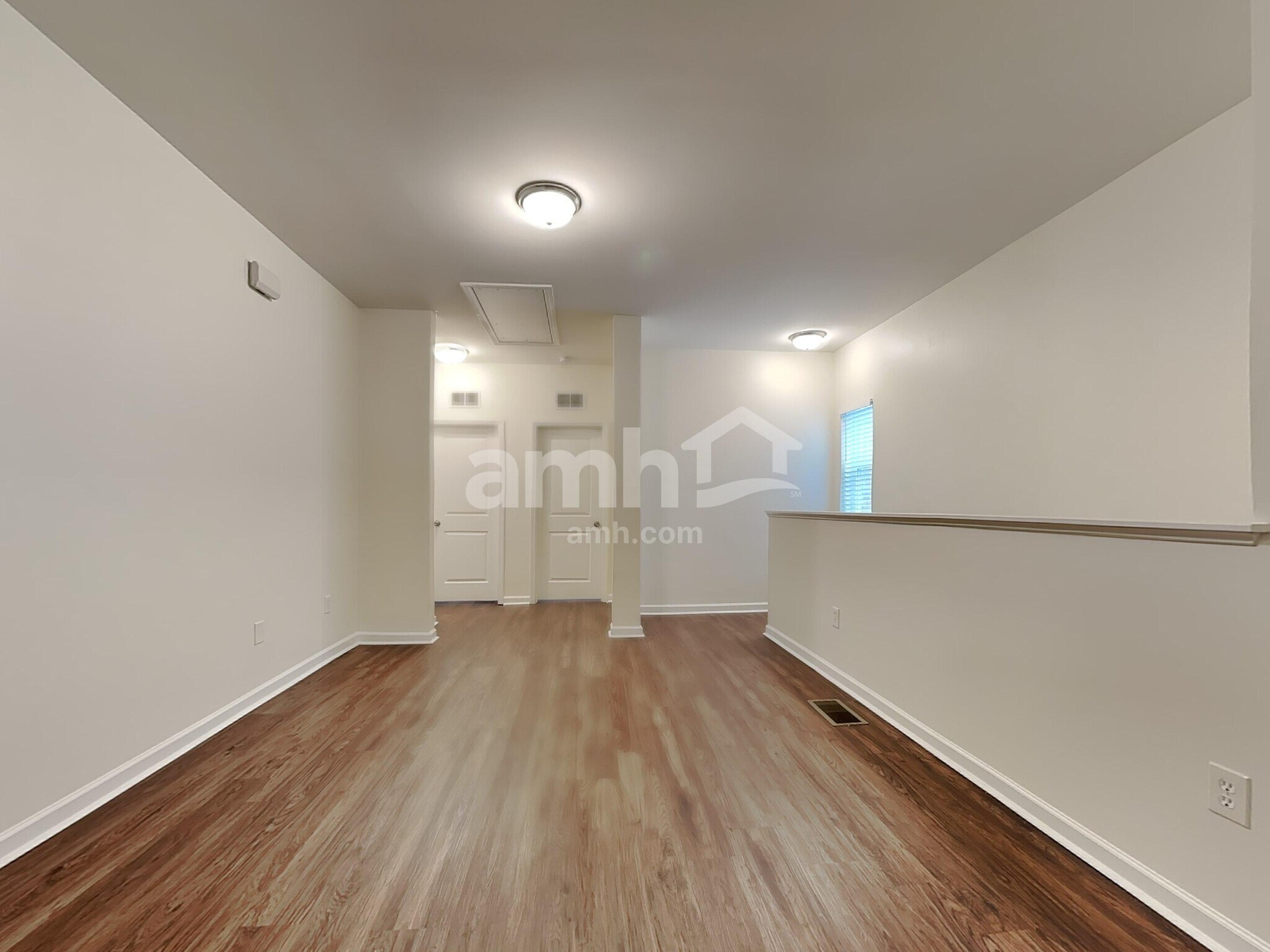 Building Photo - 2065 Tanners Mill Dr