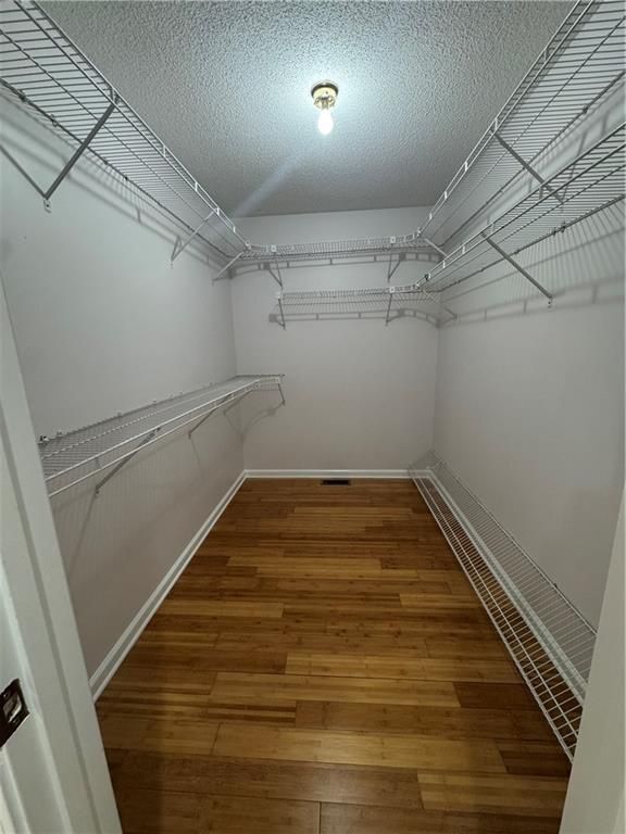 Building Photo - 1136 Fieldstone Dr