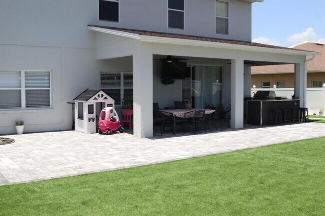 Building Photo - 2732 Star Grass Cir