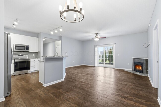 Building Photo - 7728 S Essex Gate Dr