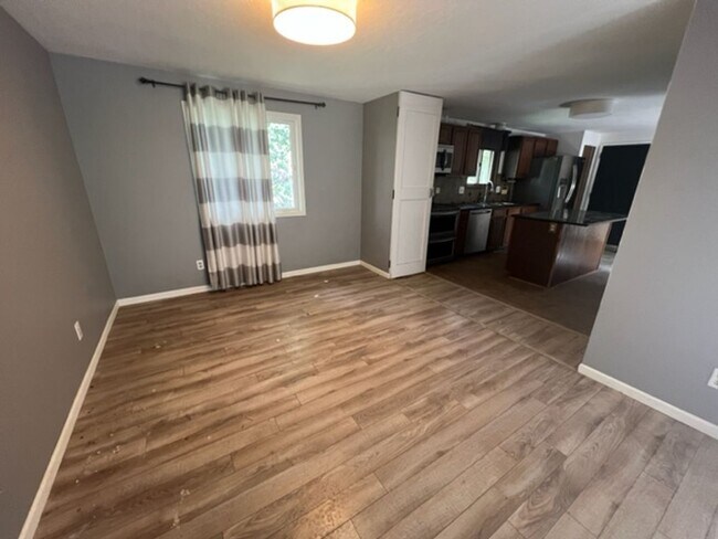 Building Photo - Wonderful single-family home for rent in downtown Fairplay!